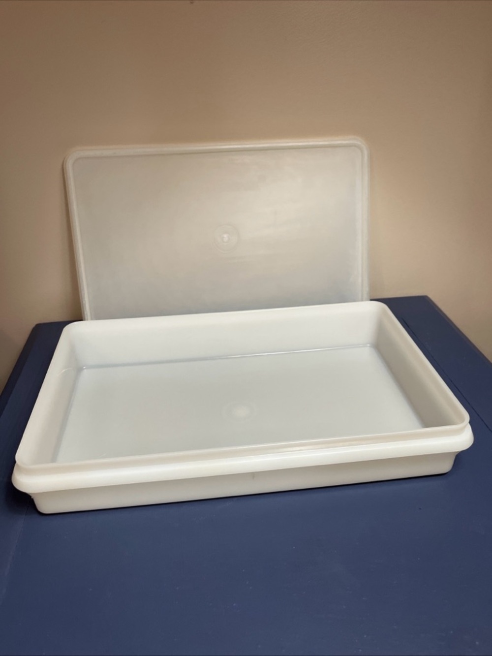 Tupperware White Rectangular Storage Lid - Picture 3 of 8